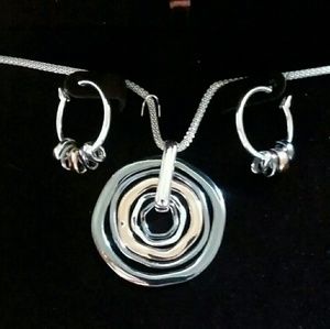 Nine West OC Tanner Necklace/Earrings set